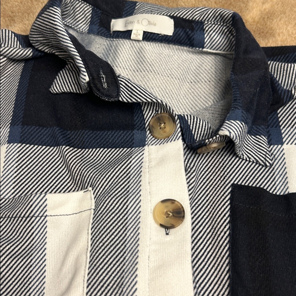 Flannel Top 💥 - Picture 4 of 8